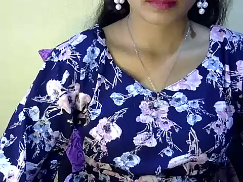 Snapshot of Shab_M chatting on 05/16/26, 06:32 Shab M online show from 05/16/26, 06:32