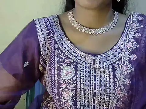 Snapshot of Shab_M chatting on 08/05/26, 07:11 Shab M online show from 08/05/26, 07:11
