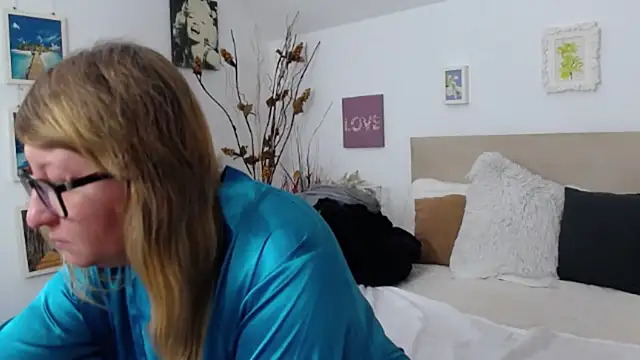 Snapshot of OlgaPavlova chatting on 02/08/26, 02:09 OlgaPavlova online show from 02/08/26, 02:09