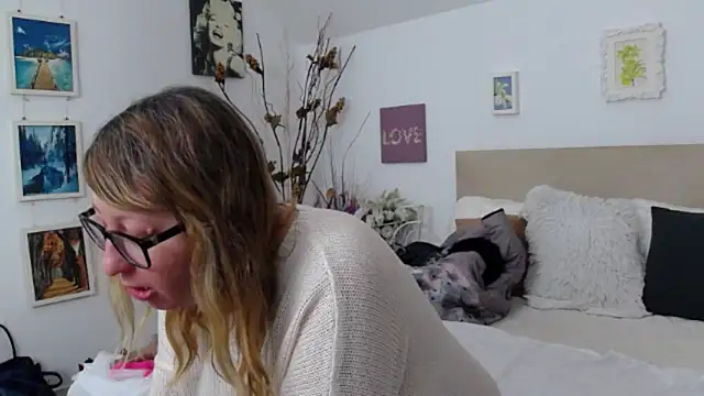 Snapshot of OlgaPavlova chatting on 02/17/26, 01:18 OlgaPavlova online show from 02/17/26, 01:18