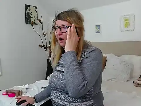 Snapshot of OlgaPavlova chatting on 03/03/26, 01:28 OlgaPavlova online show from 03/03/26, 01:28