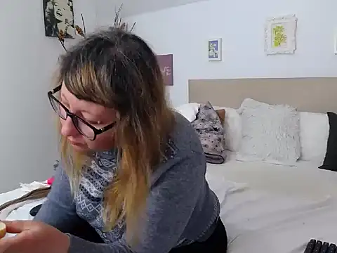 OlgaPavlova online show from 04/15/26, 11:39