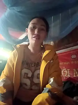 Snapshot of Lorena-a chatting on 12/04/25, 01:59 Lorena-a online show from 12/04/25, 01:59