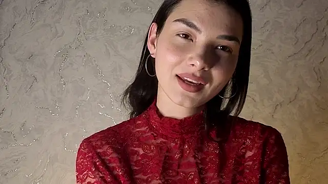 Snapshot of Laura_Sunday chatting on 12/15/25, 11:36 Laura Sunday online show from 12/15/25, 11:36