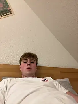 hannes256102 online show from 05/28/26, 04:15