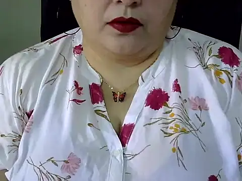 Snapshot of Soniya_Sha chatting on 03/08/26, 07:01 Soniya Sha online show from 03/08/26, 07:01