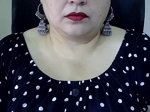 Snapshot of Soniya_Sha chatting on 04/07/26, 07:09 Soniya Sha online show from 04/07/26, 07:09