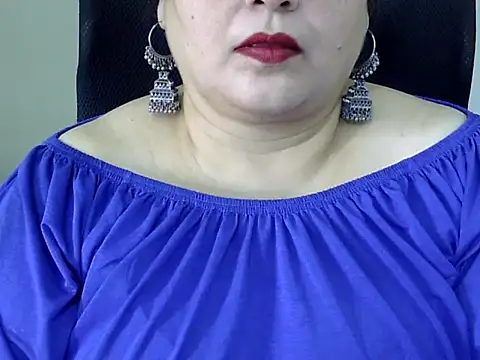 Snapshot of Soniya_Sha chatting on 04/11/26, 07:45 Soniya Sha online show from 04/11/26, 07:45