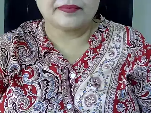 Snapshot of Soniya_Sha chatting on 05/05/26, 06:54 Soniya Sha online show from 05/05/26, 06:54