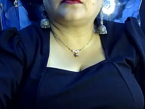 Snapshot of Soniya_Sha chatting on 06/30/26, 02:18 Soniya Sha online show from 06/30/26, 02:18