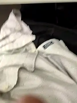 Snapshot of boyfromMum_bai chatting on 04/18/26, 09:13 boyfromMum bai online show from 04/18/26, 09:13