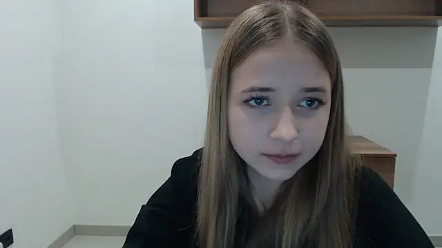 SweetBellaa  online show from 01/12/26, 05:18