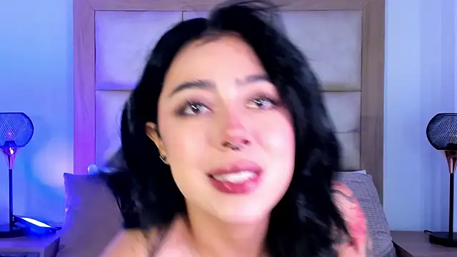 TaniaRedd  online show from 02/09/26, 01:37