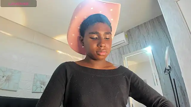 Snapshot of teylor_lovee chatting on 02/07/26, 10:02 teylor lovee online show from 02/07/26, 10:02