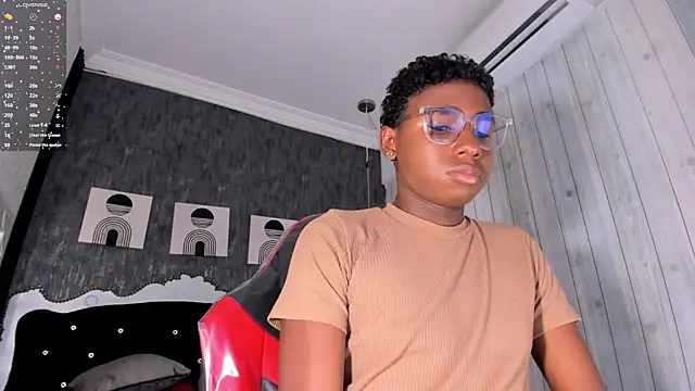 Snapshot of teylor_lovee chatting on 03/23/26, 08:46 teylor lovee online show from 03/23/26, 08:46