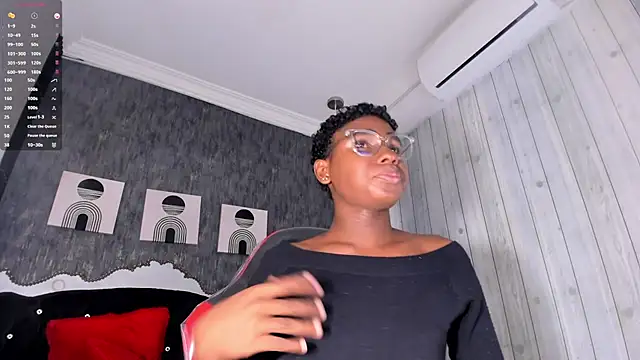 Snapshot of teylor_lovee chatting on 03/25/26, 08:04 teylor lovee online show from 03/25/26, 08:04