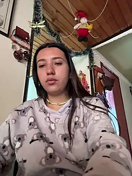 Snapshot of Alix_Rousses21 chatting on 01/09/26, 05:26 Alix Rousses21 online show from 01/09/26, 05:26