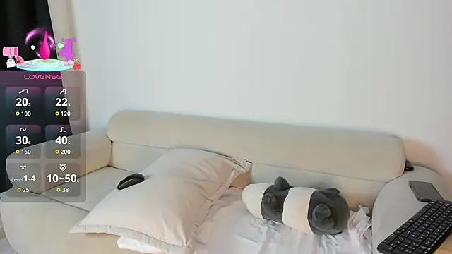 DakothaHyland  online show from 02/06/26, 01:47