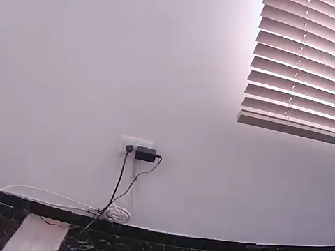 Fernanda andrew online show from 04/06/26, 03:24