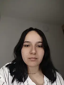 Snapshot of tiffanybrowm chatting on 04/02/26, 05:38 tiffanybrowm online show from 04/02/26, 05:38