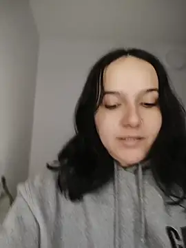 Snapshot of tiffanybrowm chatting on 04/03/26, 04:43 tiffanybrowm online show from 04/03/26, 04:43