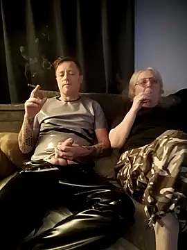 Snapshot of jefflatex45 chatting on 04/16/26, 10:34 jefflatex45 online show from 04/16/26, 10:34