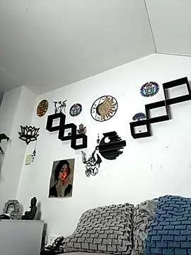 TheAlejandroDolls2 online show from 12/17/25, 12:33