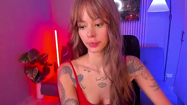 VegaLuxe online show from 01/18/26, 02:32