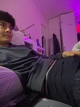 Snapshot of hungspanishtwink chatting on 01/10/26, 10:47 hungspanishtwink online show from 01/10/26, 10:47