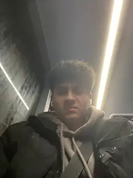 Snapshot of hungspanishtwink chatting on 02/13/26, 01:12 hungspanishtwink online show from 02/13/26, 01:12