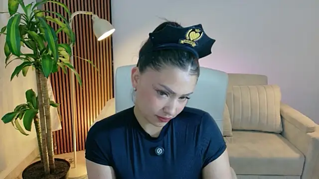 victoria   moon online show from 04/29/26, 02:10