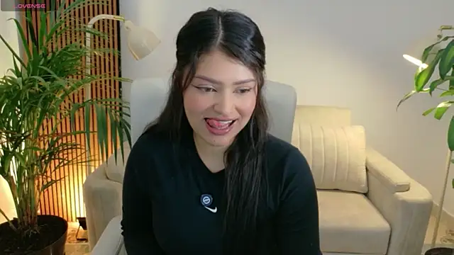 victoria   moon online show from 05/22/26, 02:33