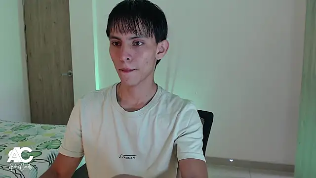 Snapshot of andrew_courtzz chatting on 03/27/26, 06:51 andrew courtzz online show from 03/27/26, 06:51