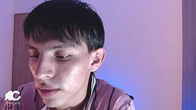 Snapshot of andrew_courtzz chatting on 03/31/26, 09:15 andrew courtzz online show from 03/31/26, 09:15