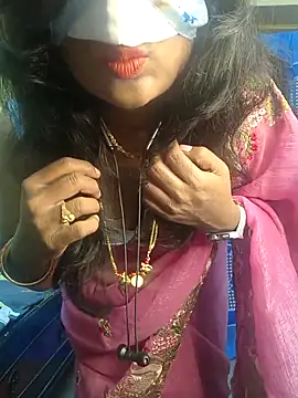 Snapshot of Preeti345 chatting on 03/19/26, 05:22 Preeti345 online show from 03/19/26, 05:22