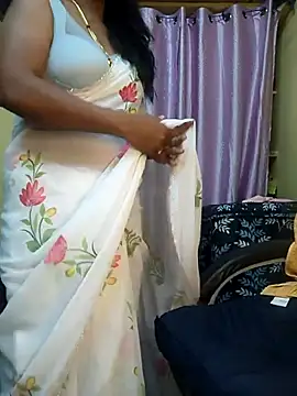 Snapshot of Preeti345 chatting on 03/28/26, 03:44 Preeti345 online show from 03/28/26, 03:44