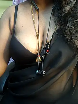 Snapshot of Preeti345 chatting on 04/02/26, 09:40 Preeti345 online show from 04/02/26, 09:40