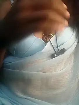 Snapshot of Preeti345 chatting on 04/04/26, 04:59 Preeti345 online show from 04/04/26, 04:59