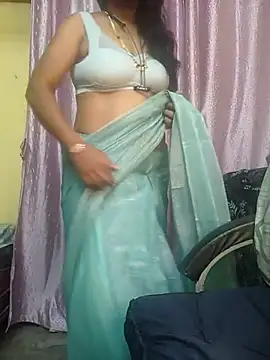 Snapshot of Preeti345 chatting on 04/09/26, 05:07 Preeti345 online show from 04/09/26, 05:07