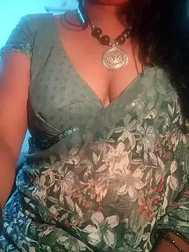 Snapshot of Preeti345 chatting on 06/08/26, 02:39 Preeti345 online show from 06/08/26, 02:39