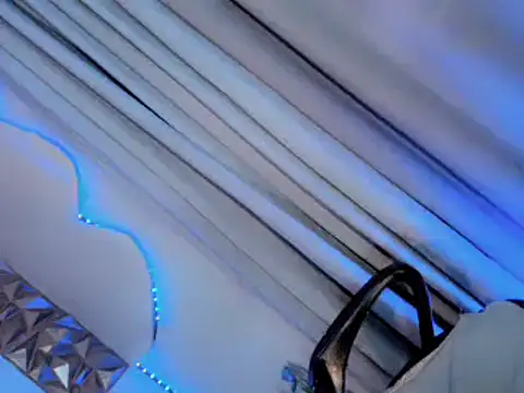 Snapshot of yourbomb_shellxx chatting on 03/07/26, 08:00 yourbomb shellxx online show from 03/07/26, 08:00