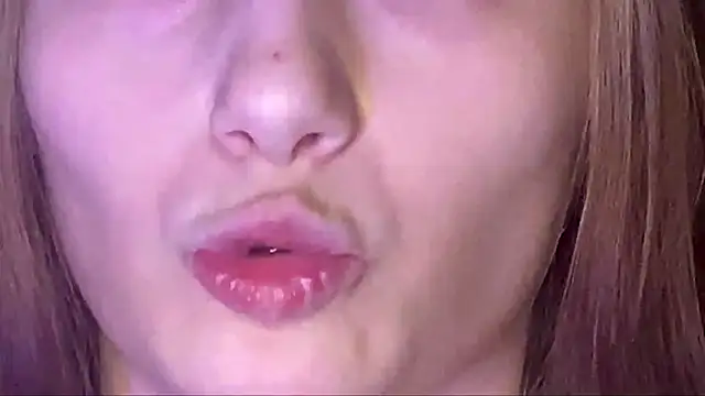 Snapshot of Cleonoth2o chatting on 03/12/26, 06:14 Cleonoth2o online show from 03/12/26, 06:14