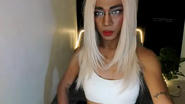 Snapshot of TsBlackHORSECOCKcalix chatting on 03/16/26, 01:59 TsBlackHORSECOCKcalix online show from 03/16/26, 01:59