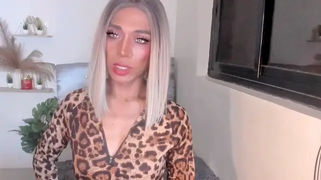 Snapshot of TsBlackHORSECOCKcalix chatting on 04/05/26, 10:40 TsBlackHORSECOCKcalix online show from 04/05/26, 10:40