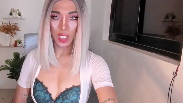 Snapshot of TsBlackHORSECOCKcalix chatting on 04/11/26, 08:13 TsBlackHORSECOCKcalix online show from 04/11/26, 08:13