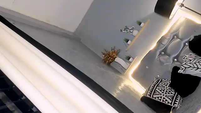 Snapshot of TsBlackHORSECOCKcalix chatting on 04/19/26, 06:21 TsBlackHORSECOCKcalix online show from 04/19/26, 06:21