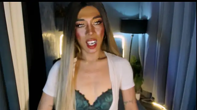 Snapshot of TsBlackHORSECOCKcalix chatting on 04/26/26, 04:59 TsBlackHORSECOCKcalix online show from 04/26/26, 04:59