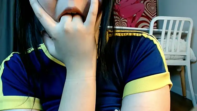 Snapshot of minji_snow chatting on 04/03/26, 12:58 minji snow online show from 04/03/26, 12:58