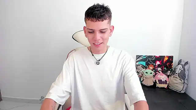 Snapshot of Jasson___ chatting on 12/20/25, 12:45 Jasson online show from 12/20/25, 12:45