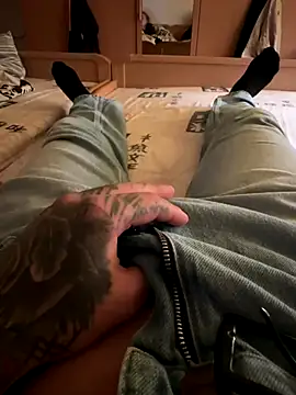 Snapshot of Jason_offizell chatting on 12/04/25, 01:31 Jason offizell online show from 12/04/25, 01:31